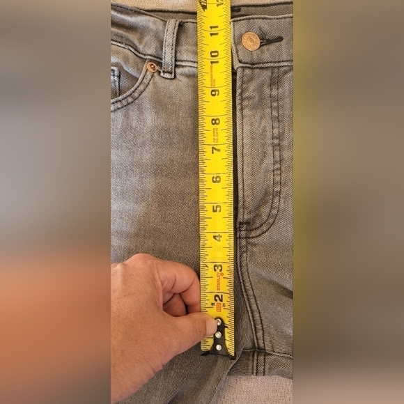 Express NWT $80 Women's Light Gray 90's Boot High Rise Torn Edge Denim Jeans 4R - Picture 12 of 13